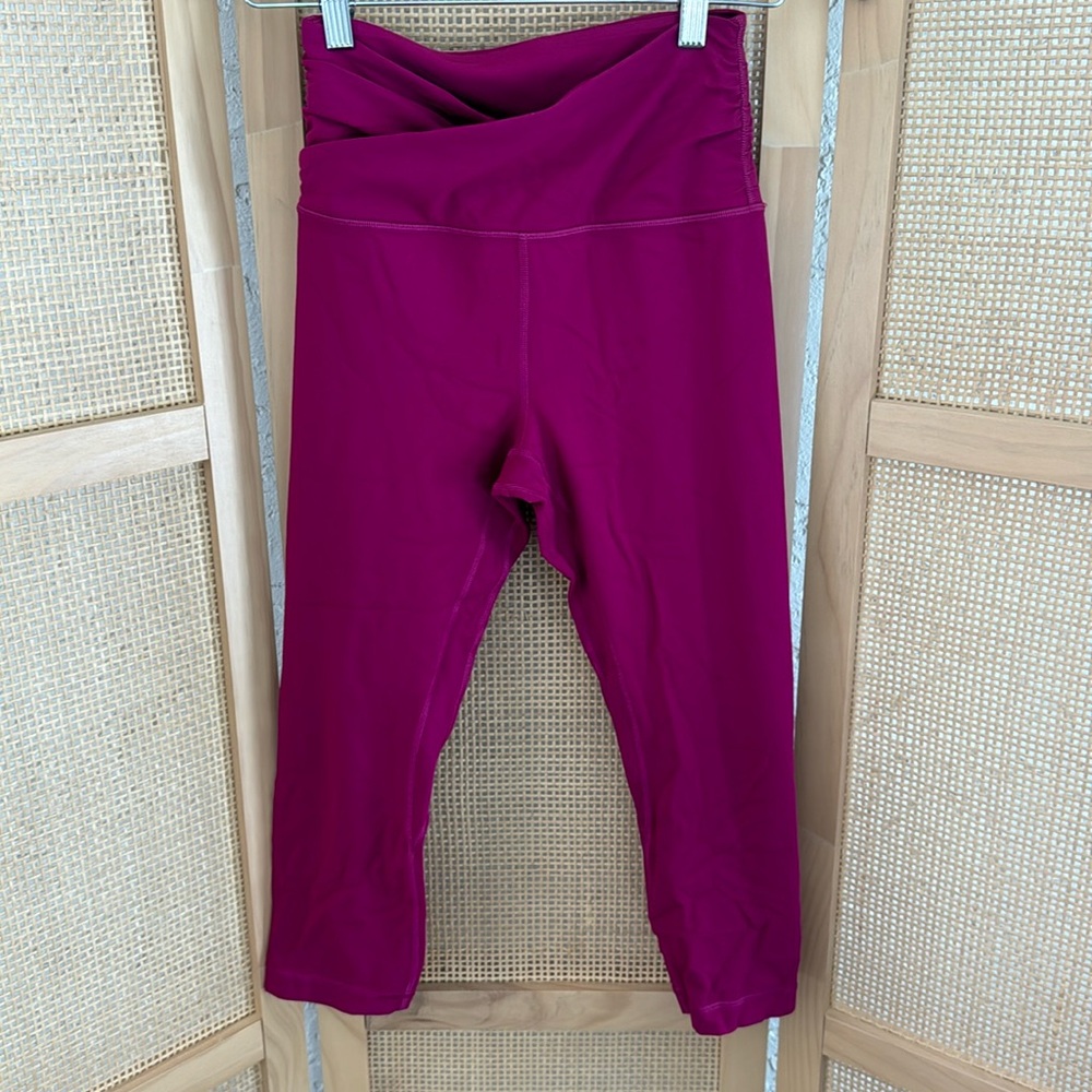 LULULEMON ALIGN CROP SIZE 6 SPECIAL EDITION PINK CRISS CROSS BAND 19” INSEAM
